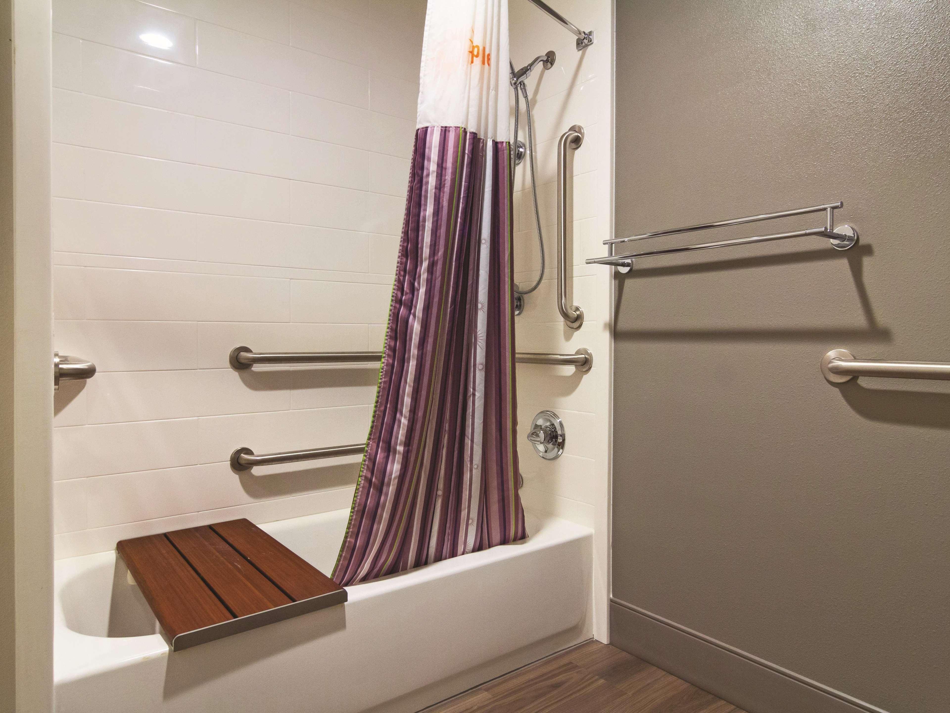 La Quinta By Wyndham Cleveland - Airport North Otel Dış mekan fotoğraf