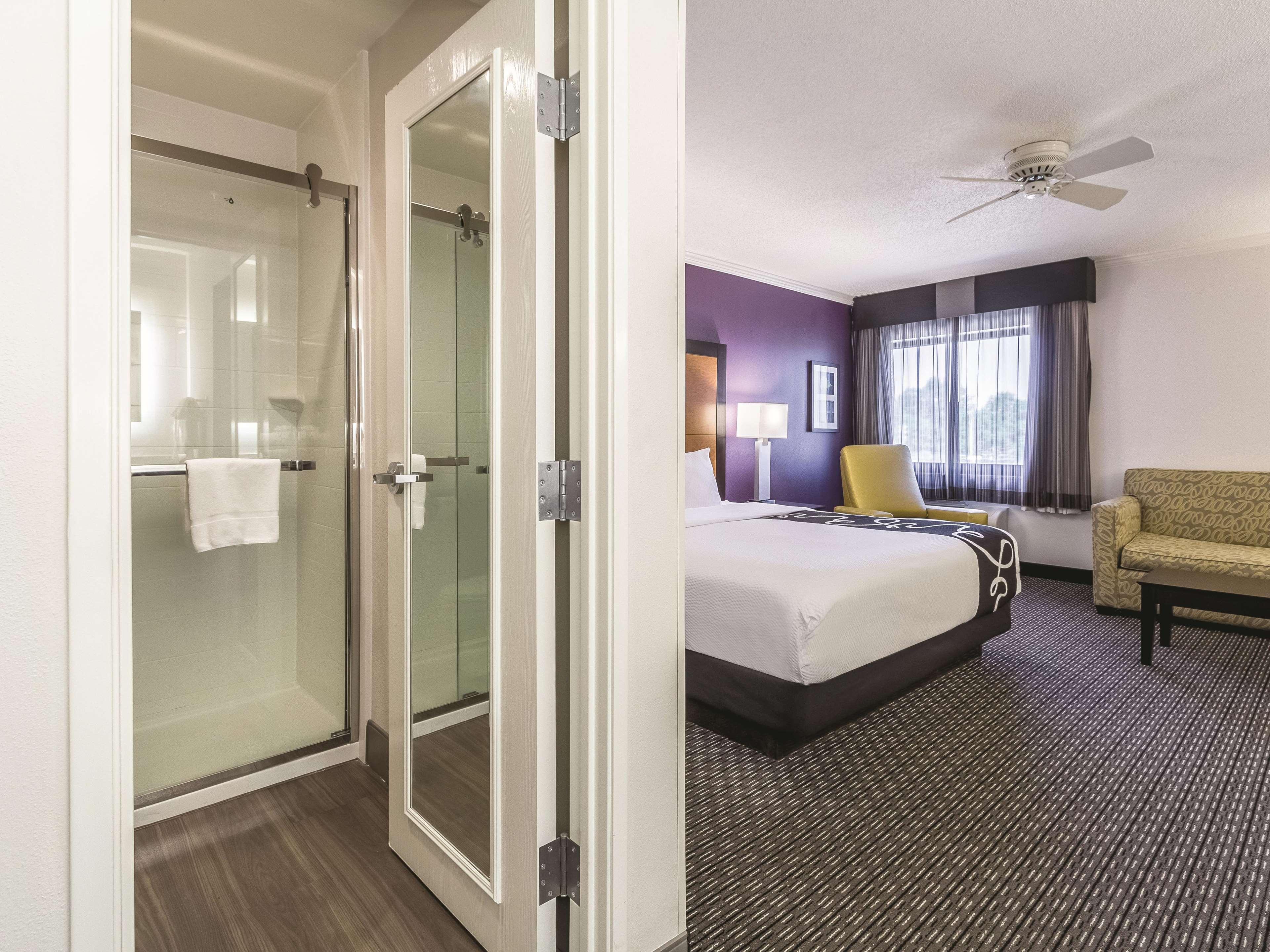 La Quinta By Wyndham Cleveland - Airport North Otel Dış mekan fotoğraf
