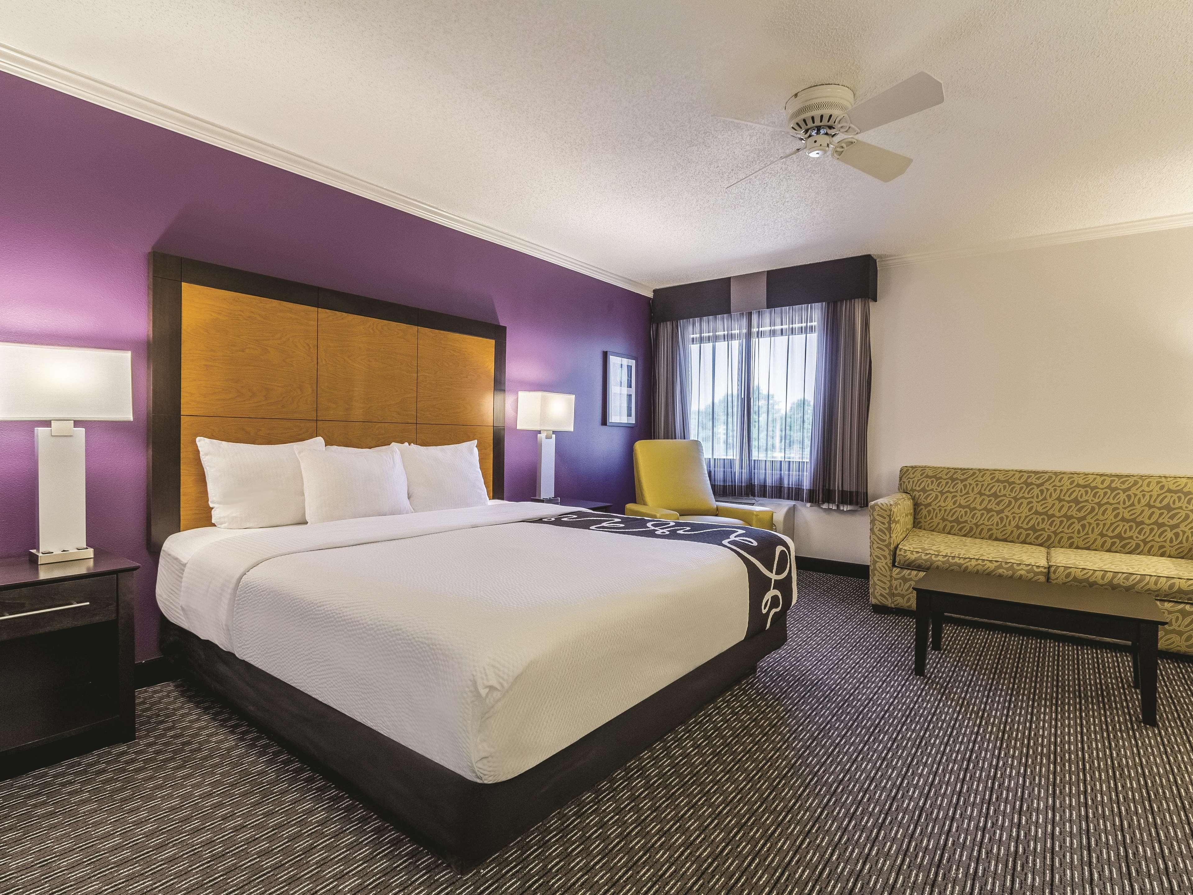 La Quinta By Wyndham Cleveland - Airport North Otel Dış mekan fotoğraf
