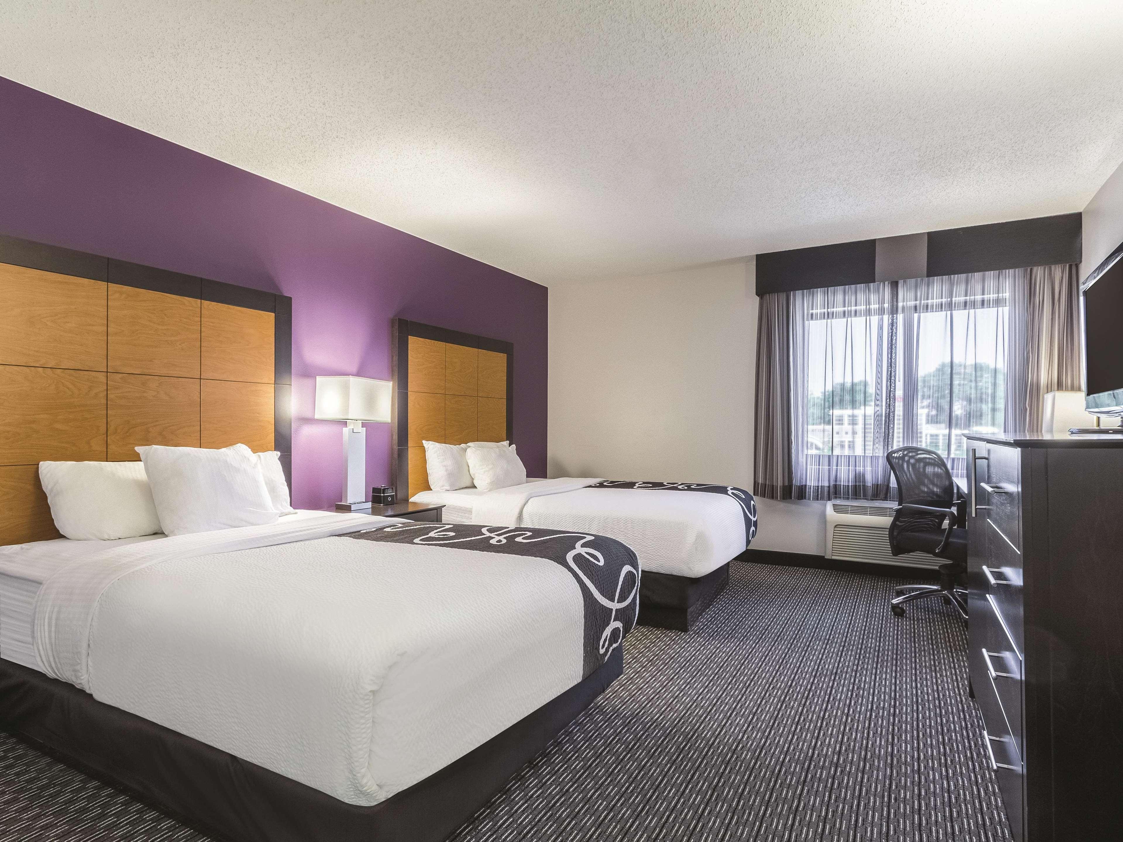 La Quinta By Wyndham Cleveland - Airport North Otel Dış mekan fotoğraf