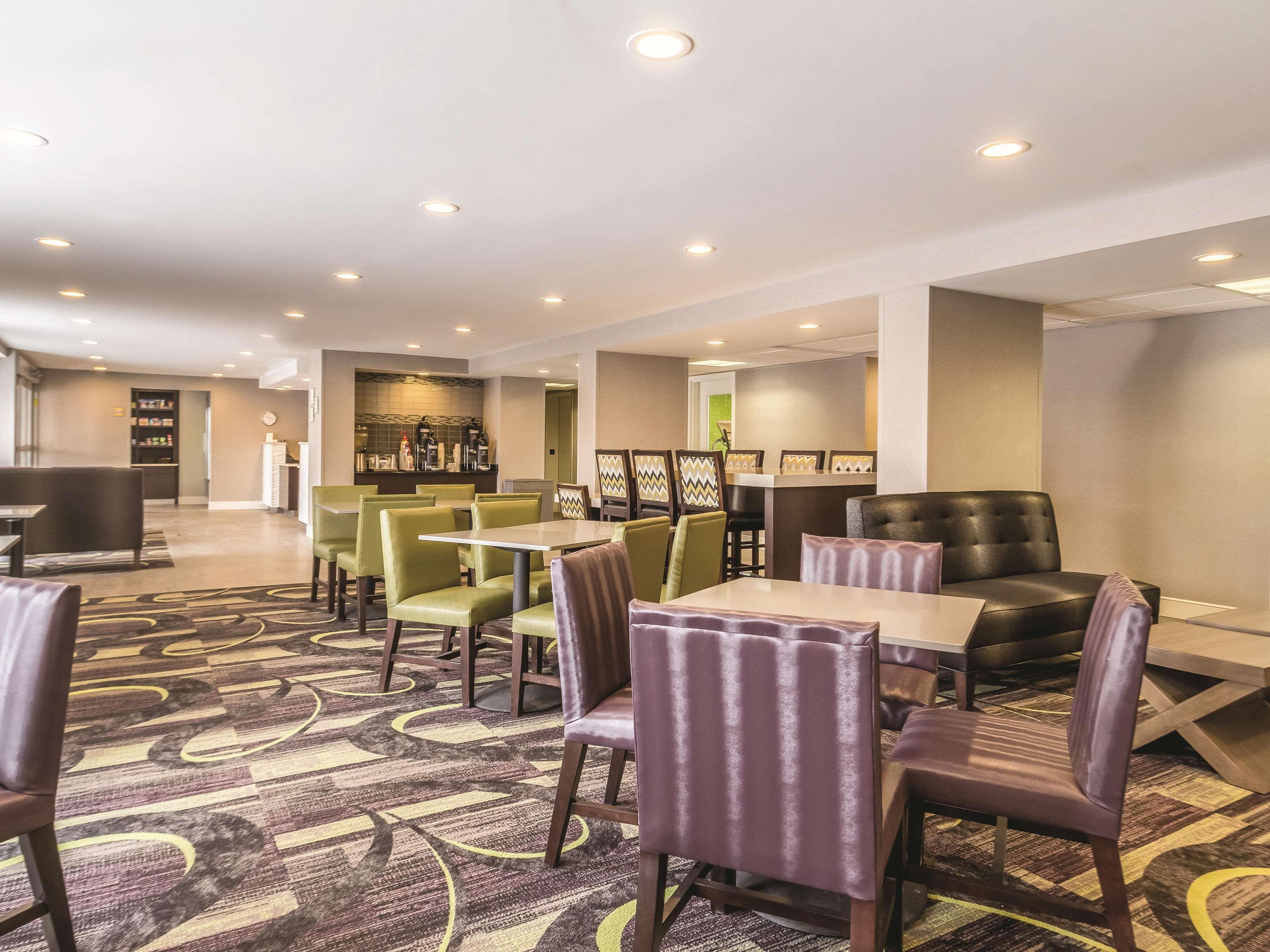 La Quinta By Wyndham Cleveland - Airport North Otel Dış mekan fotoğraf