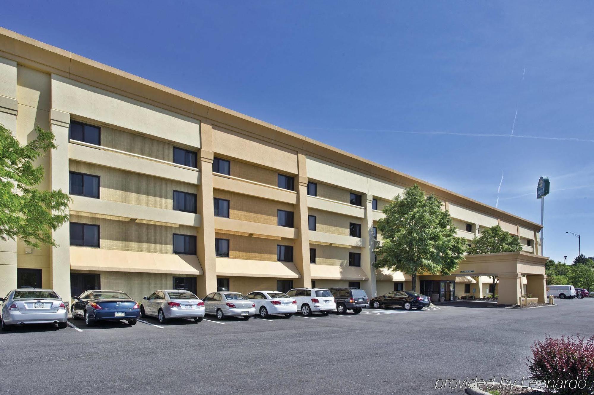 La Quinta By Wyndham Cleveland - Airport North Otel Dış mekan fotoğraf