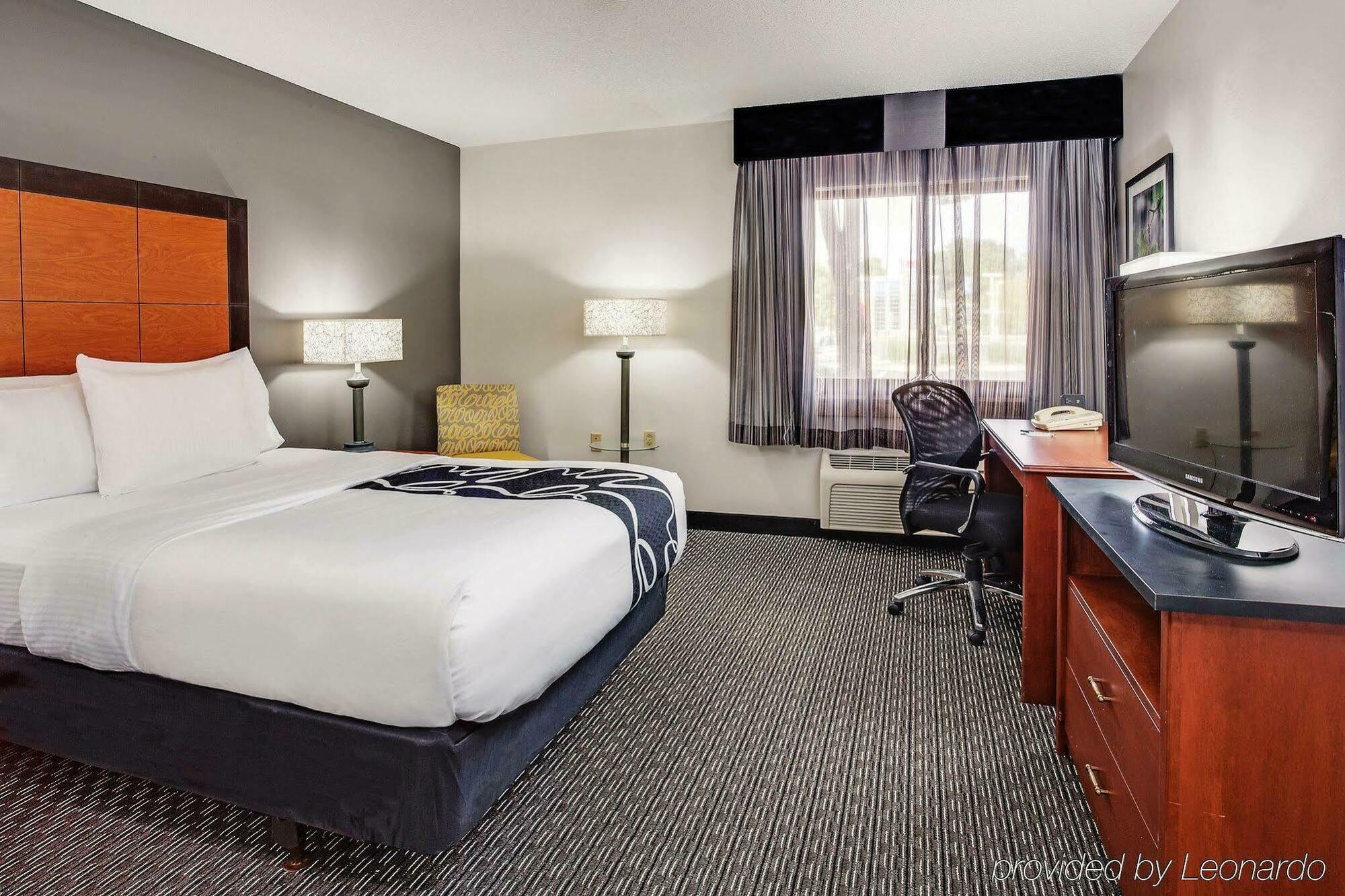La Quinta By Wyndham Cleveland - Airport North Otel Dış mekan fotoğraf