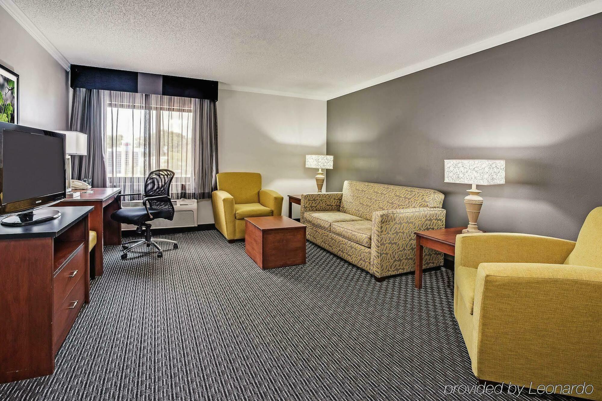 La Quinta By Wyndham Cleveland - Airport North Otel Dış mekan fotoğraf