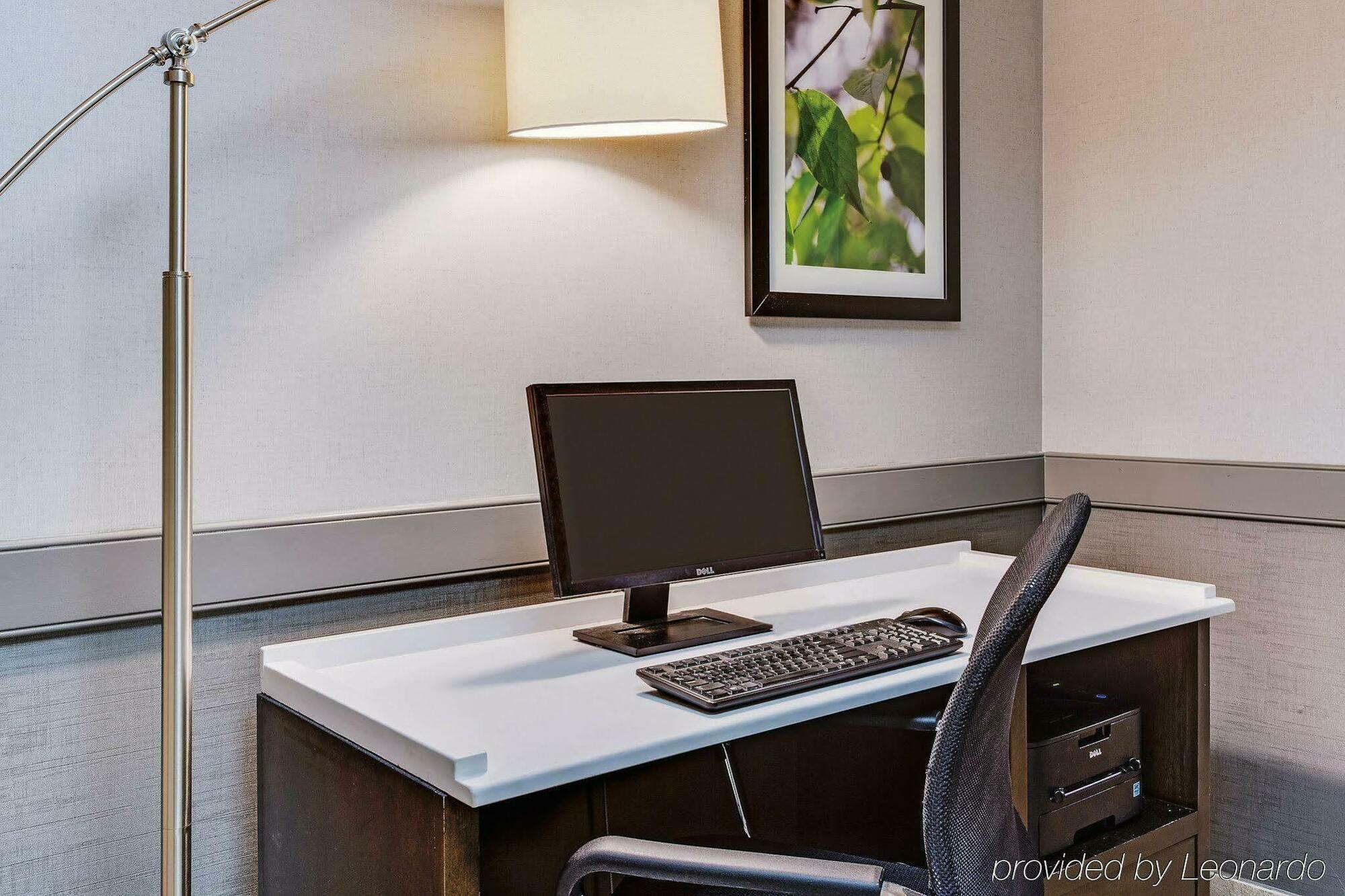 La Quinta By Wyndham Cleveland - Airport North Otel Dış mekan fotoğraf