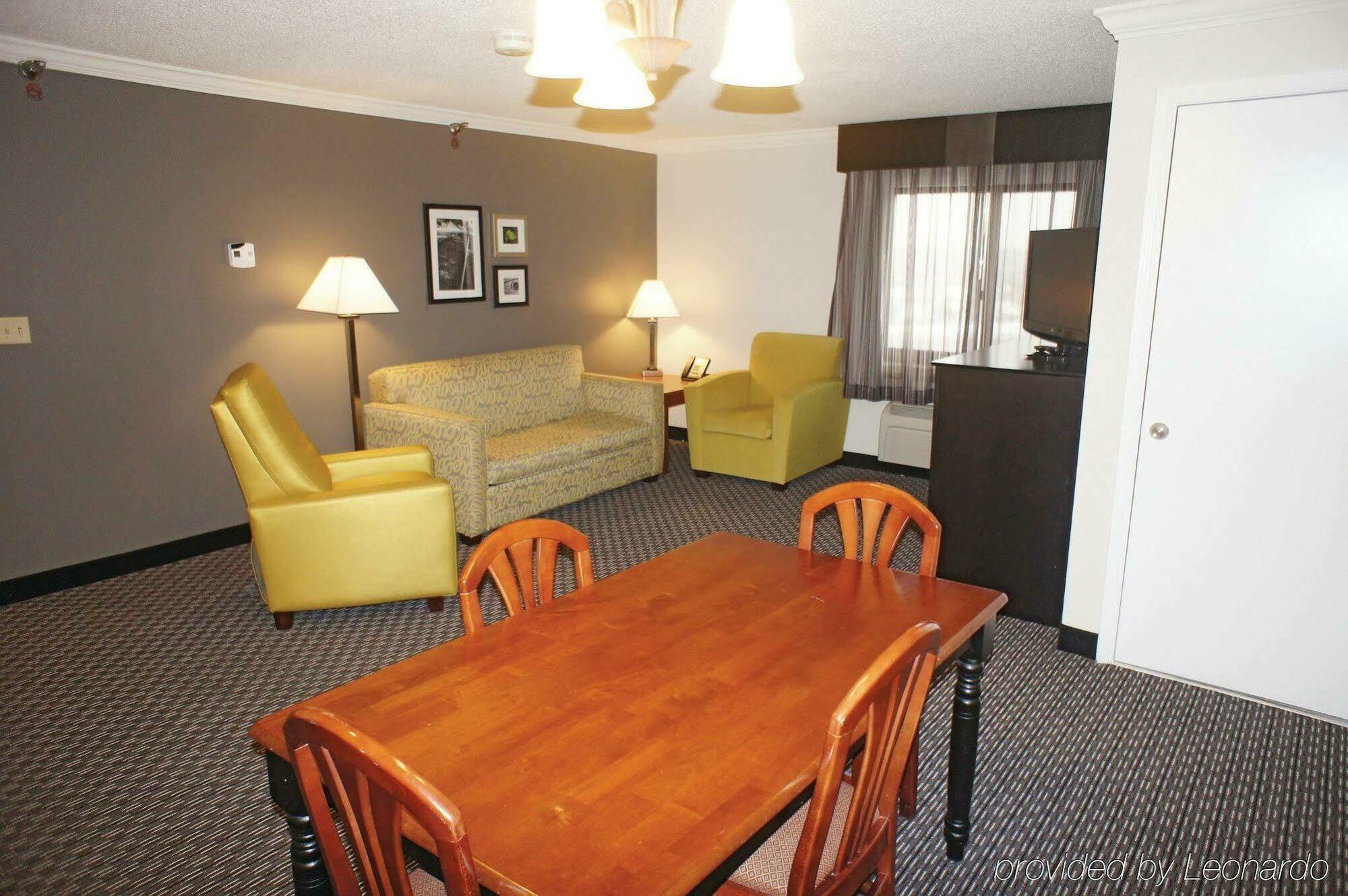 La Quinta By Wyndham Cleveland - Airport North Otel Dış mekan fotoğraf